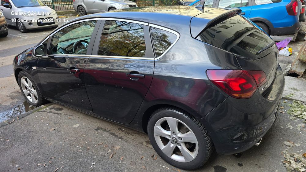 Opel Astra J 2011, 2000 tdci,cutie automata, 160 cp.