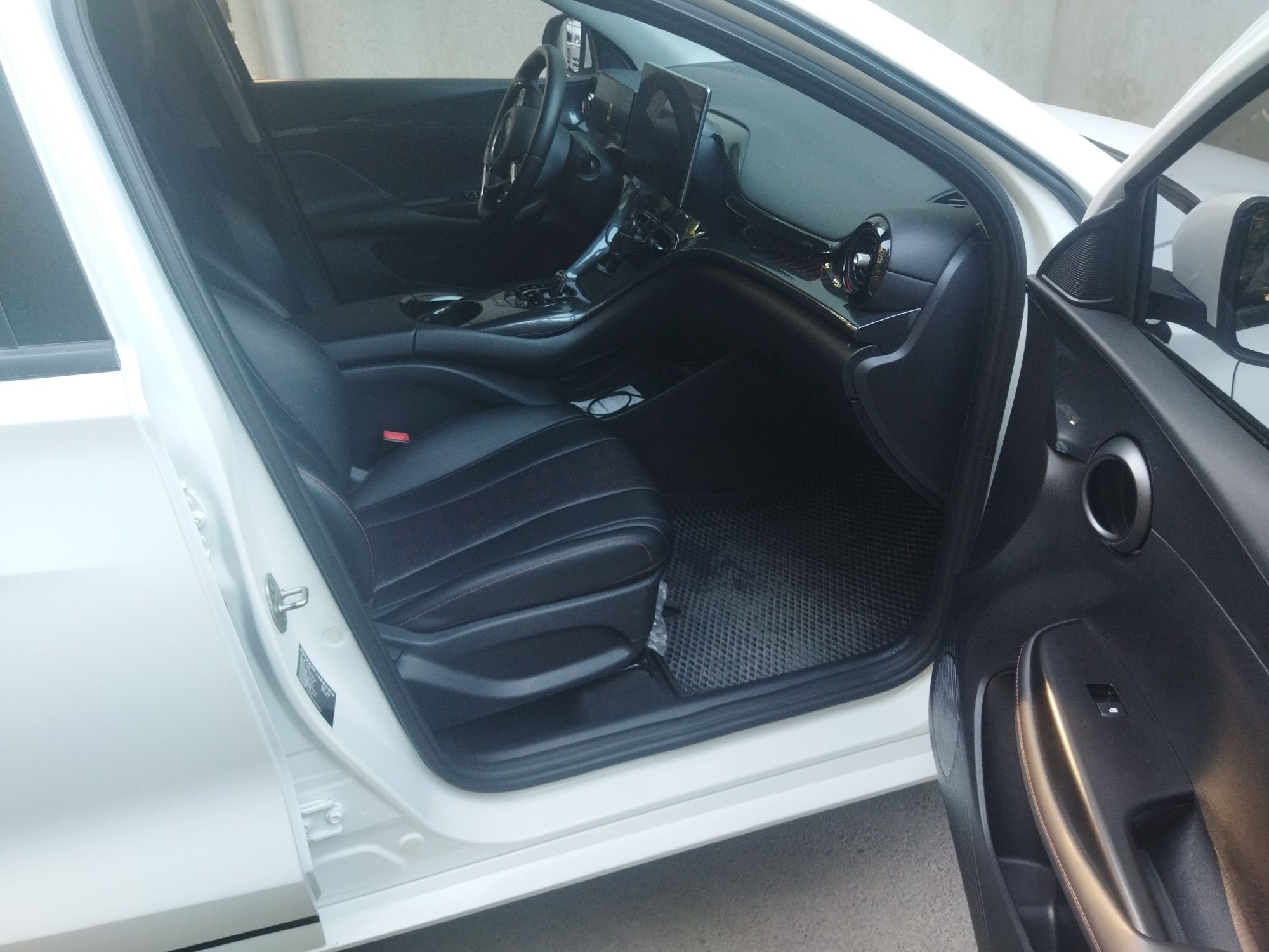 BYD E2 sotiladi 2023