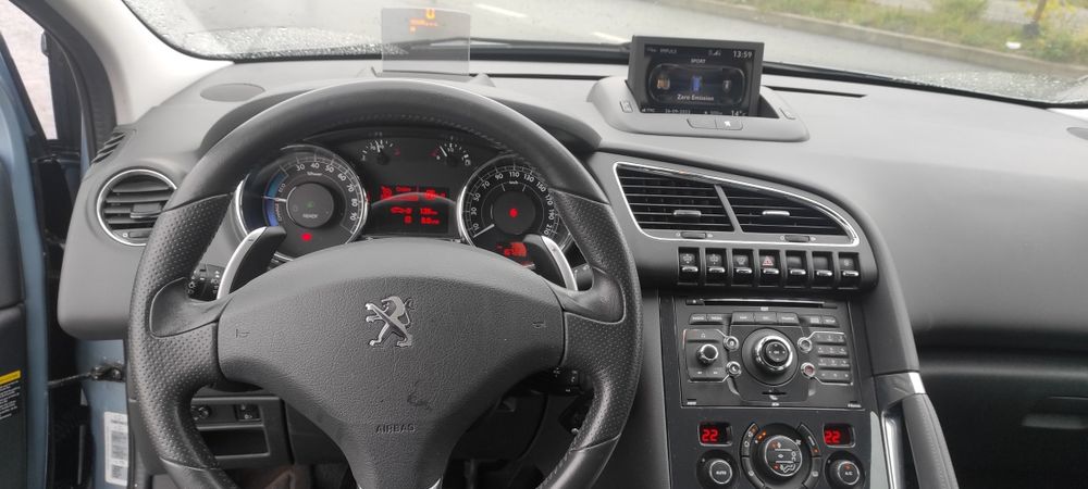 Peugeot 3008, hybrid, 4x4, automat