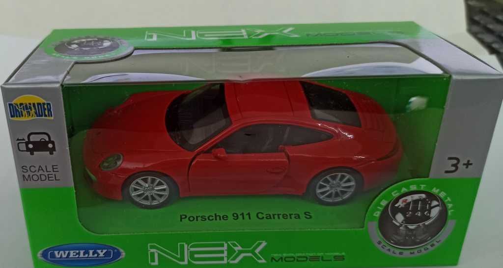 Macheta Porsche 911 Carrera S (991) red - Welly 1/36 noua
