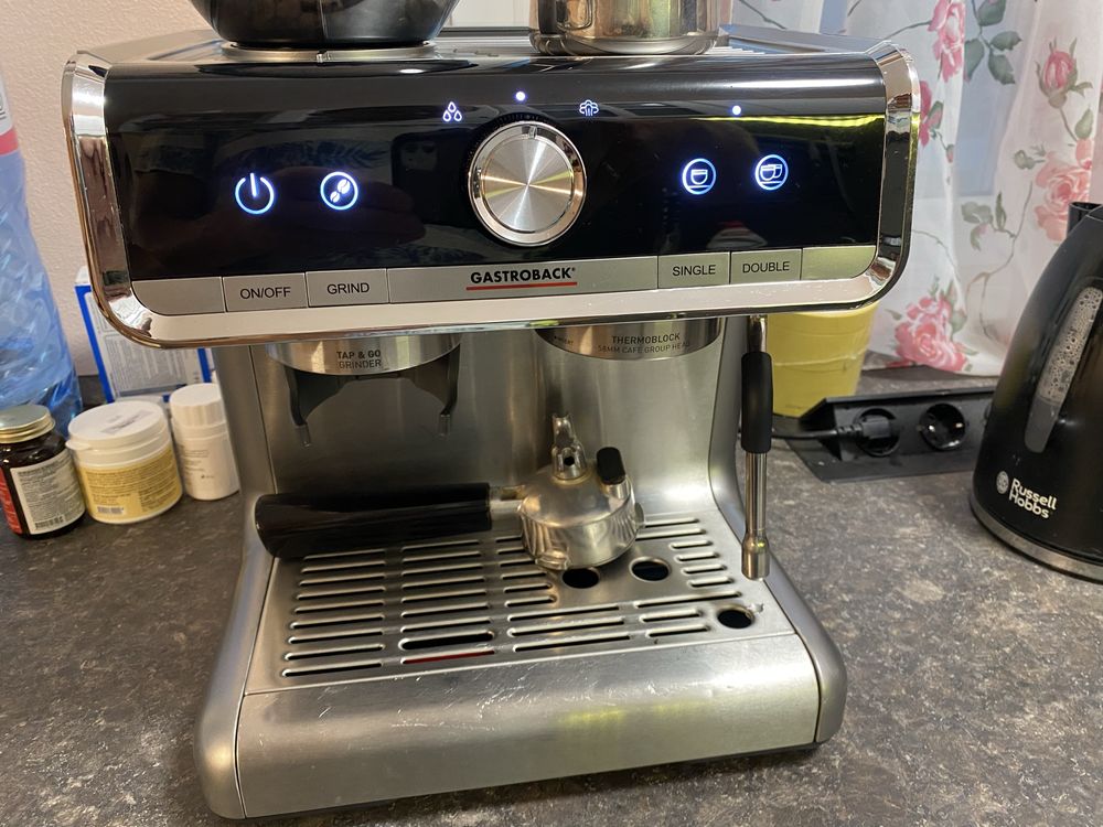 Продавам професионална кафемашина Gastroback ESPRESSO BARISTA PRO