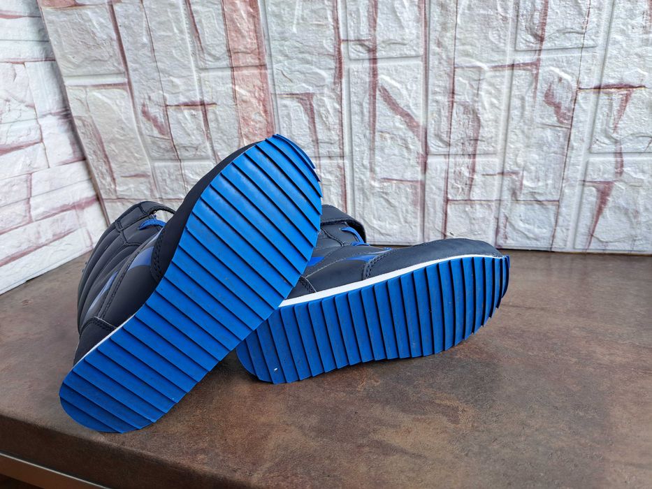 детски ботуши,зимни обувки,боти,апрески,Reebok номер29 за момче,адид