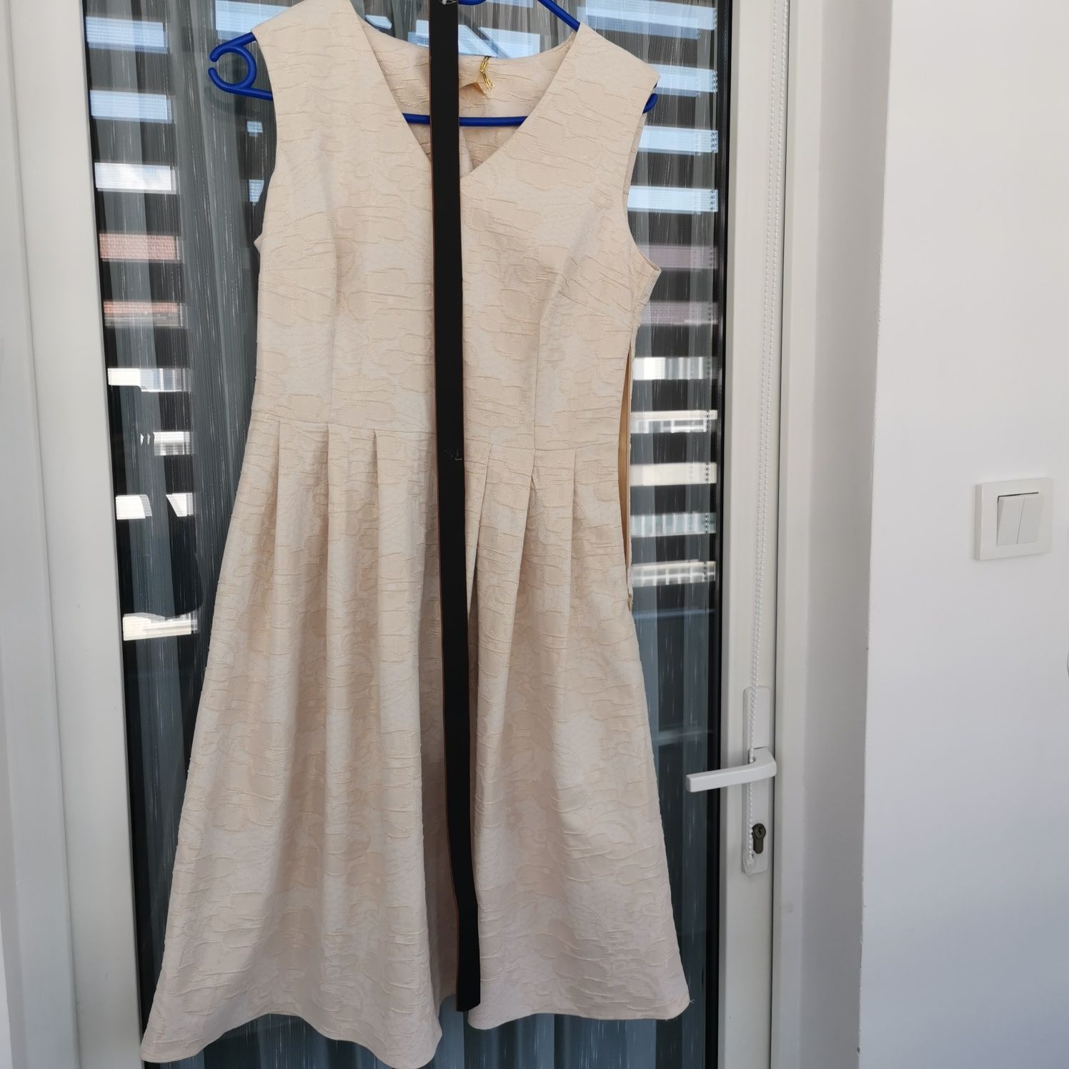 Rochie de zi/seara eleganta-mărimea 36/42 noua cu eticheta