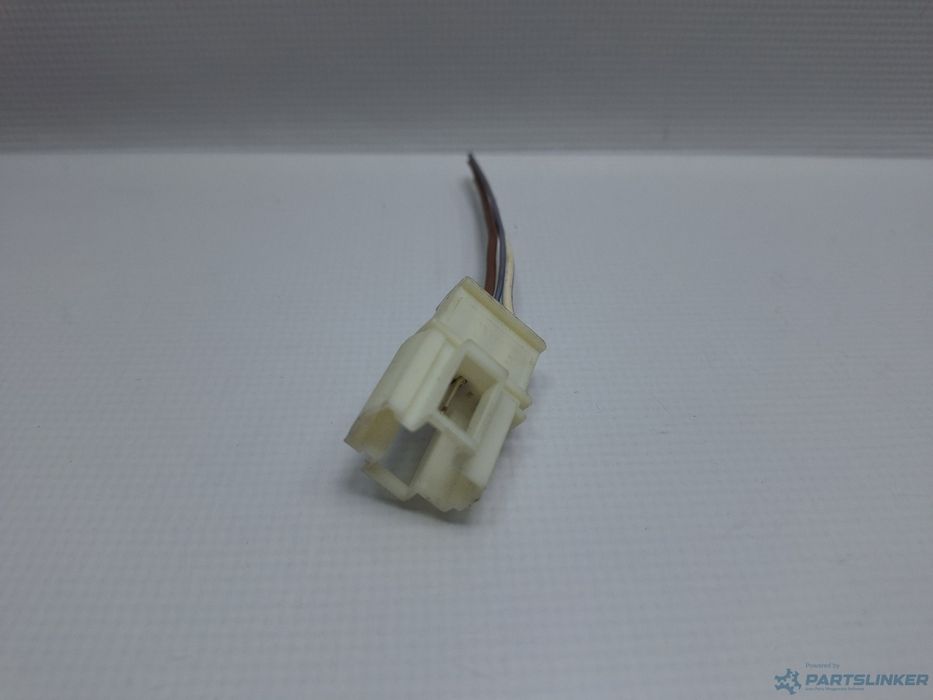 Mufa conector 3 pini AUDI A4 IV Avant (8K5, B8) [ 2007 - 2015 ] TDI (C