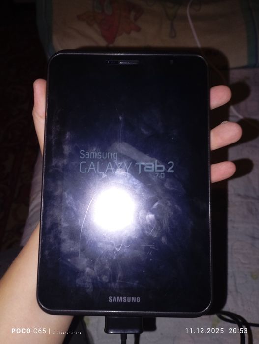 Продам планшет в хорошем состоянии марка samsung