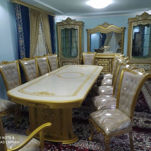 Оптом Хонлар бор ва стол стуллар бор Хонтахта килиб ишлатса хам булади
