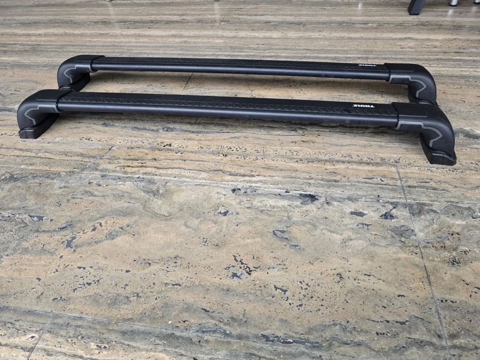 Bare plafon longitudinale Thule + bare cu suport de schiuri