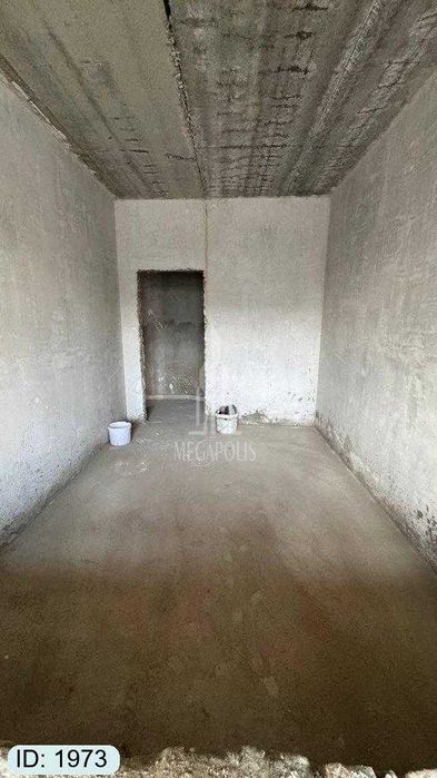 5 mikr somiy tarafda 2 xonali karobka kvartira sotiladi №1973