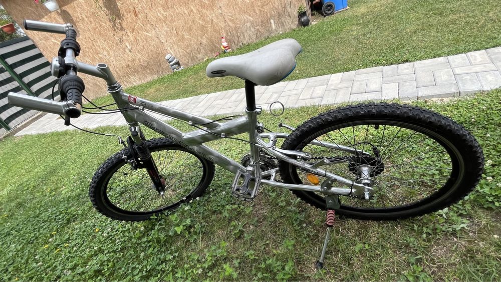 Bicicleta roti 24 7-12 ani depinde si de greutate