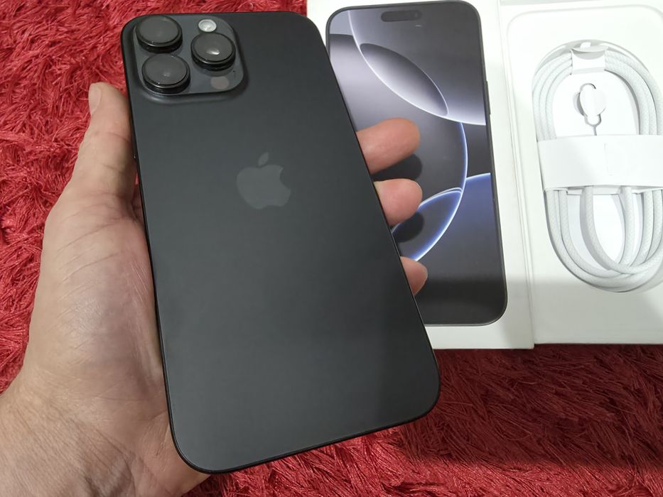 -Iphone 16Pro Max, ca Nou, 256Gb, 8Ram, Bat: 100%-126 cicluri incarcar
