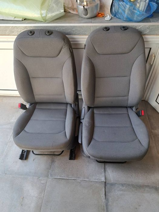 Седалки Hyundai Ionig 2021