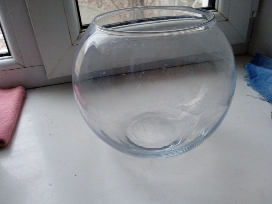 Аквариум круглый не большой