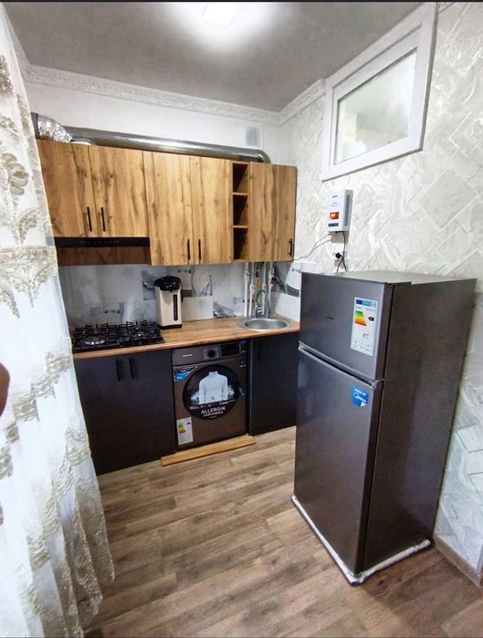 Chorsu bozori yonida