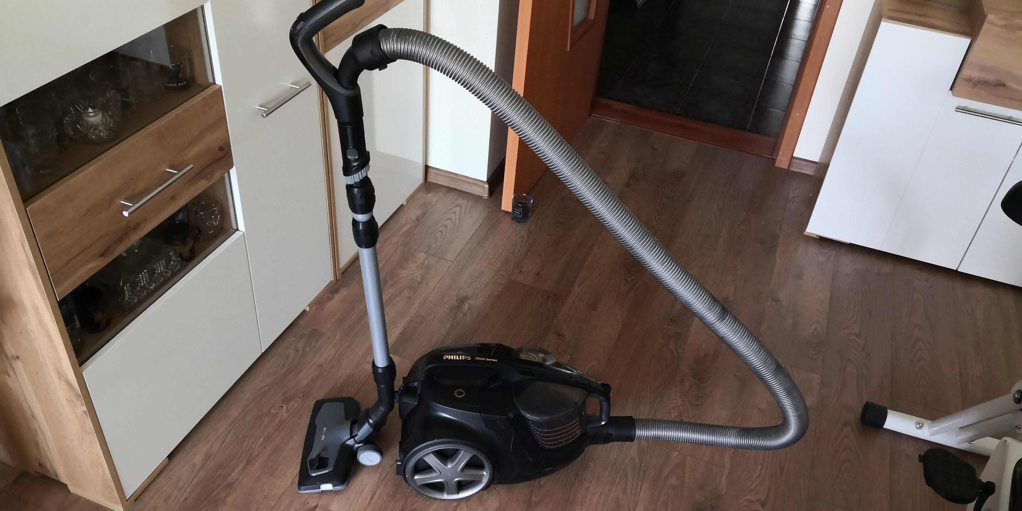 Прахосмукачка PHILIPS XB9154/09
