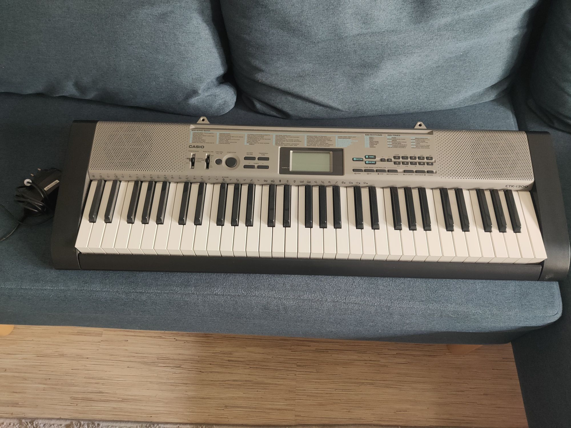 Orga electronica CASIO CTK-1300