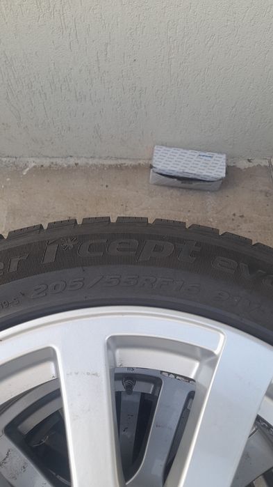 Jante BMW  , Hankook 205/55 R 16 , ET31
5×120 , preț 1250 RON