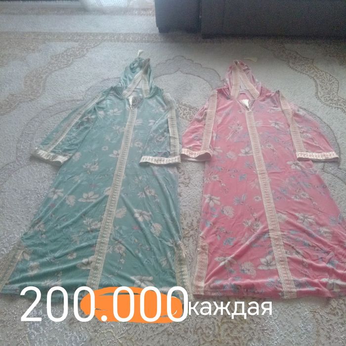 Платья тёплые новые