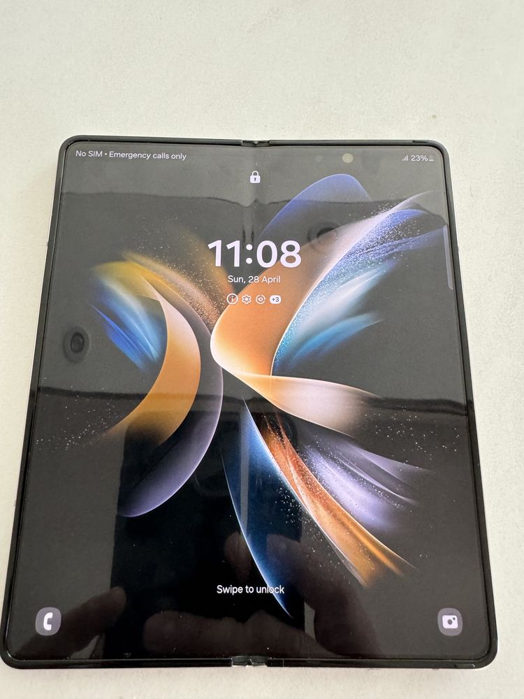 Samsung Fold 4 512 Gb 5 G  garantie feb 2025 + 4 huse