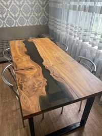 Продам стол. Стол - река из слэба карагача и эпоксидной смолы