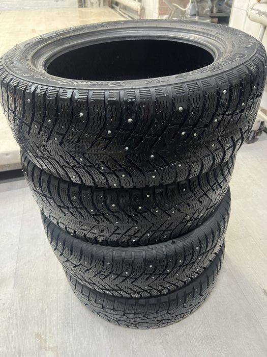 Продам зимнюю резину 205/55/16