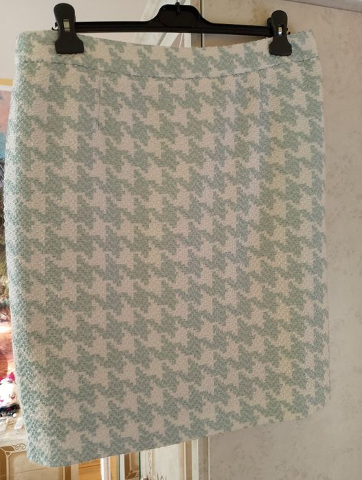 Дамски     костюми