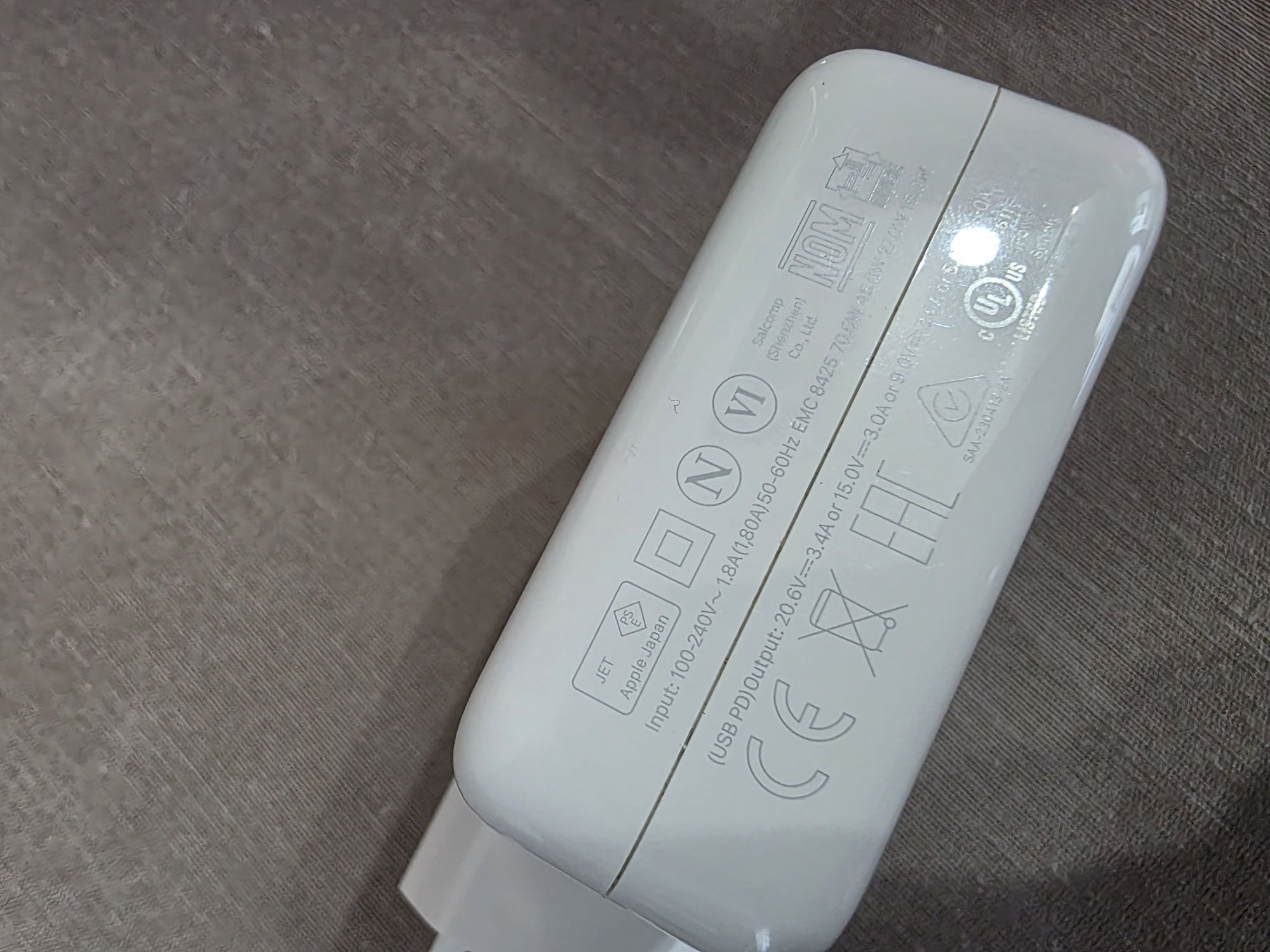 Apple 70w UCB c адаптер и кабел