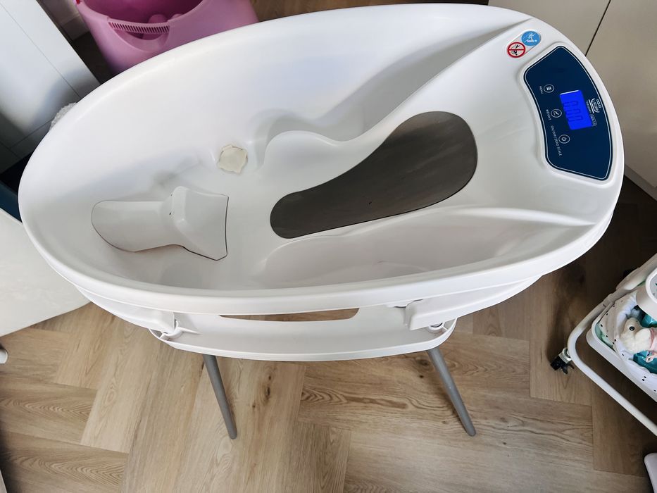 Бебешка дигитална вана Aquascale 3 in 1 със стойка