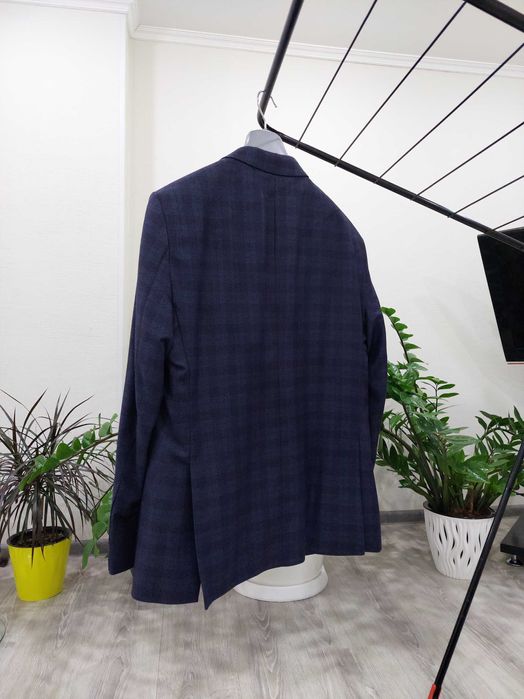 Мужской пиджак б/у в отличном состоянии