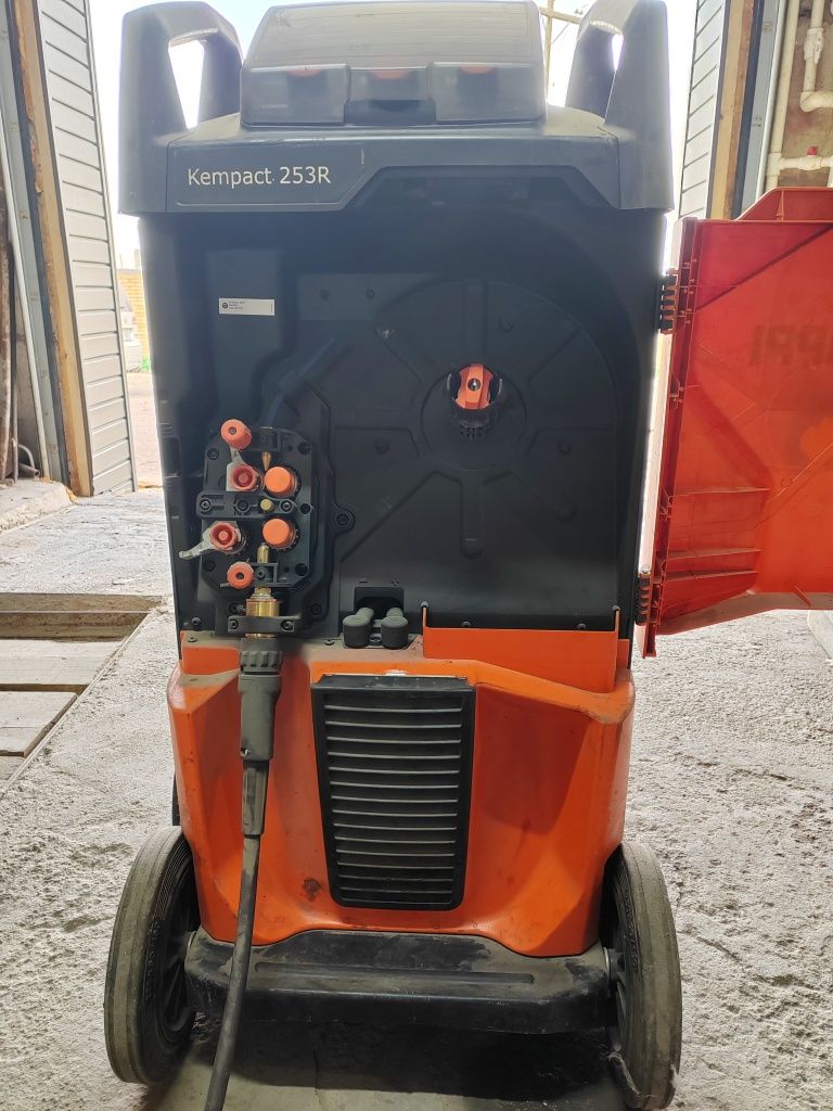 Сварочный полуавтомат KEMPPI Kempact253R