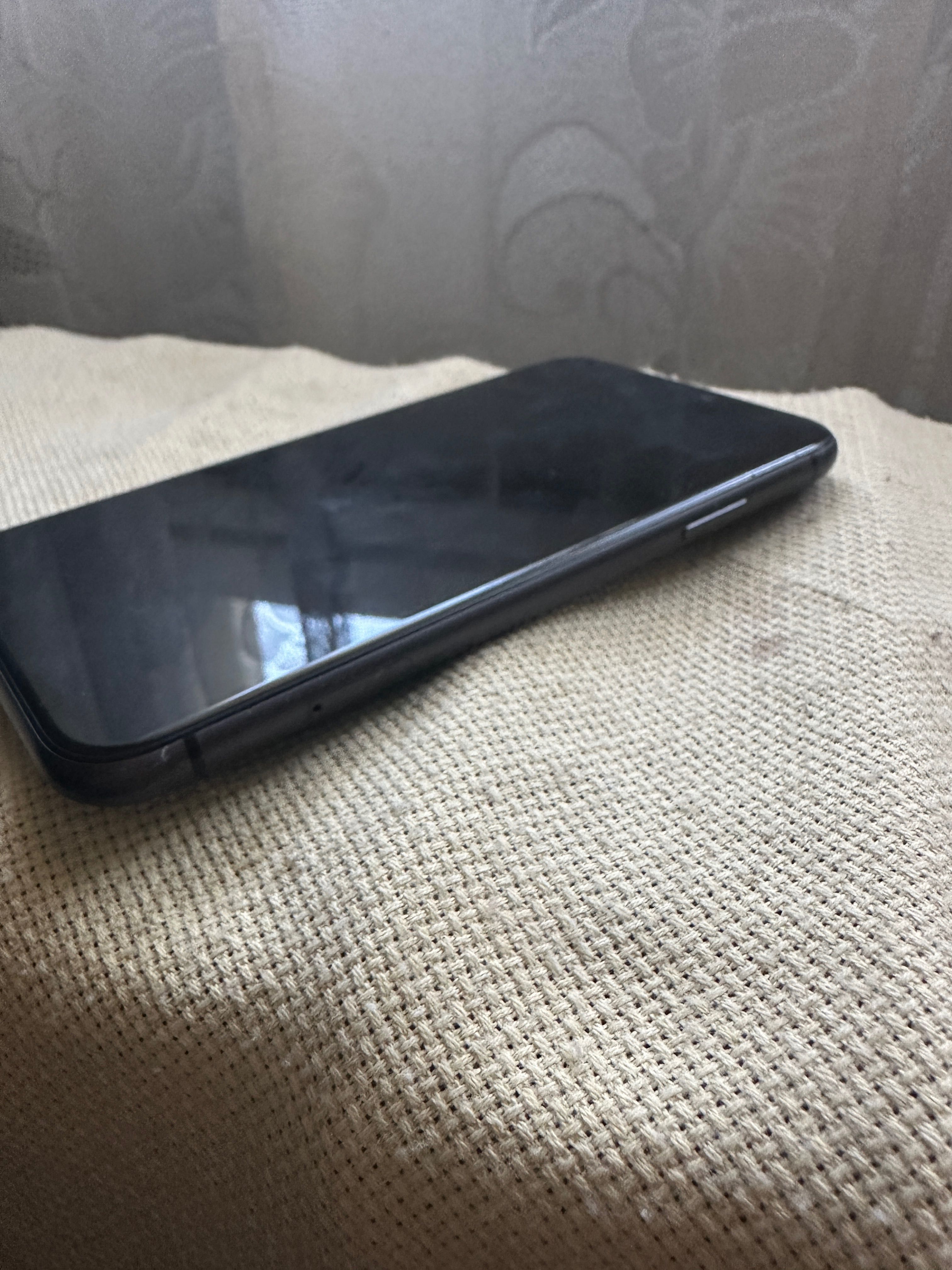 Iphone 11 90% Battery ЛИЧНО ПРЕДАВАНЕ!