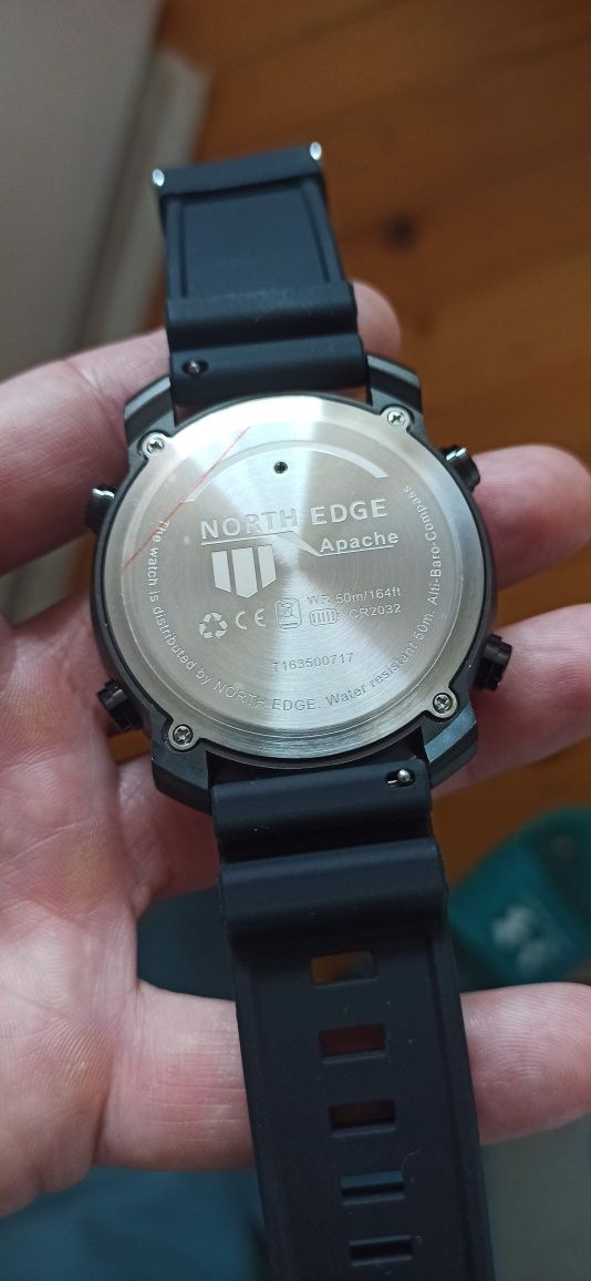 Часовник North Edge Apache Outdoor Military Watch