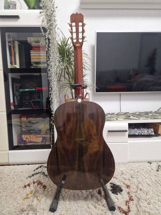 Vand chitara classica Hondo II H320A, necesita corzi