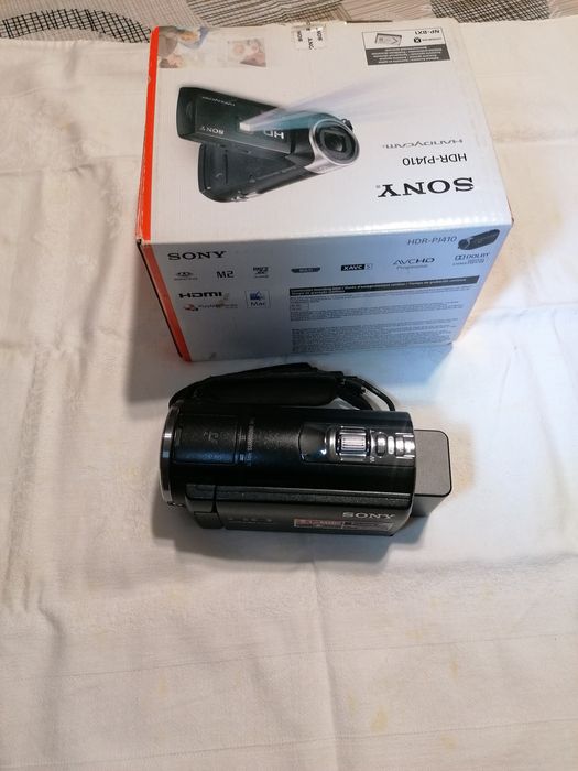 Видеокамера  SONY , СОНИ с батерия и чантичка.