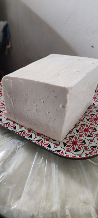 Vând brânză de oaie bio