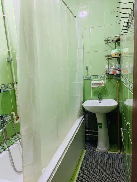 продаетца 4комнатная квартира 91м2. в Сергели 2