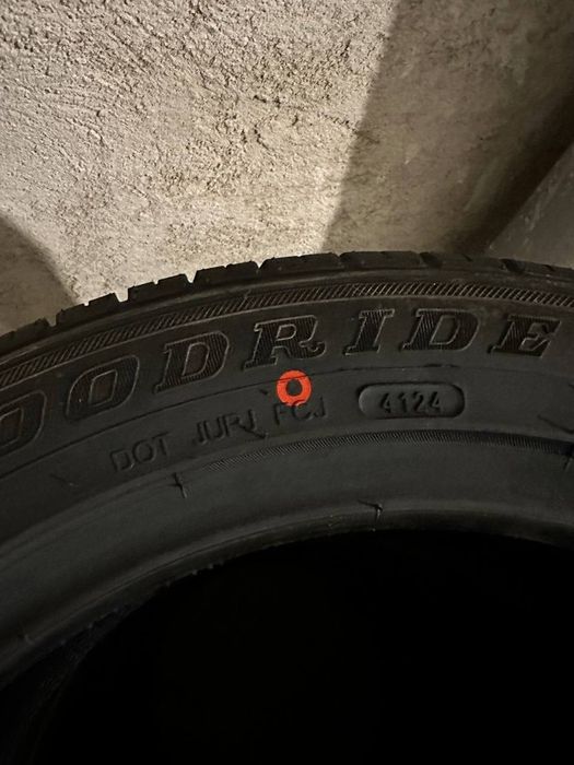 255/45 R17 летни чисто нови гуми