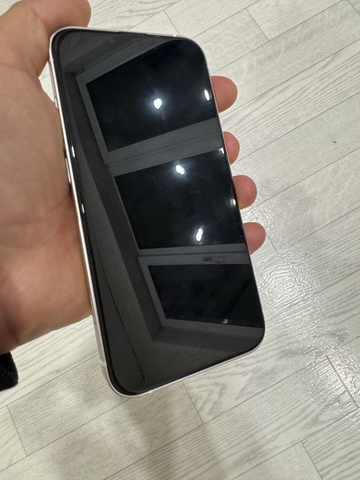 Айфон 13 продам аккум 99 на гарантий