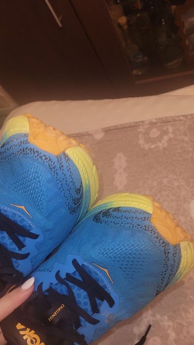 Hoka marime 44 stare bună