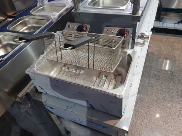 Friteuza electrica de banc cu 1 cuva 14 litri, 220V