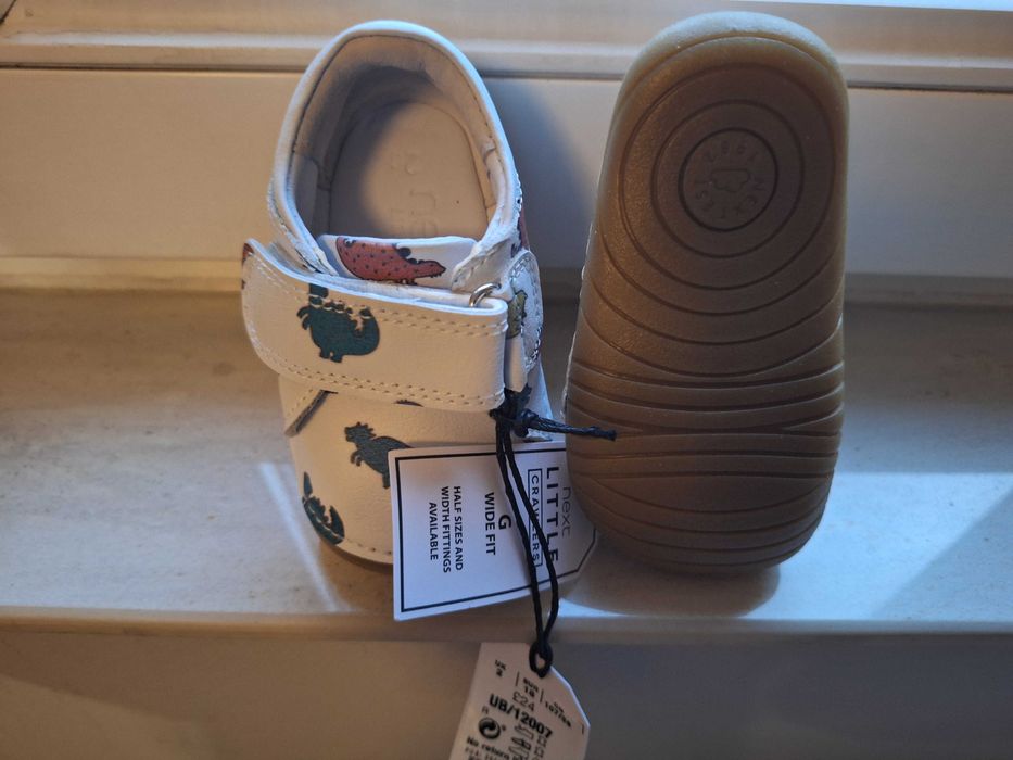 Бебешки нови обувки Next