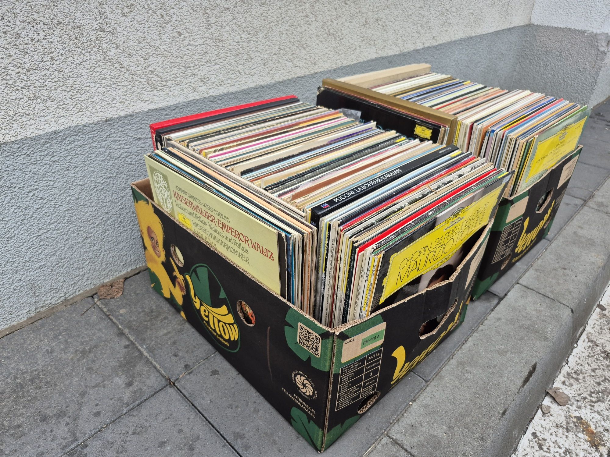 Lot Discuri Vinil colectie 150 in stare buna cu muzica clasică 
- Tot