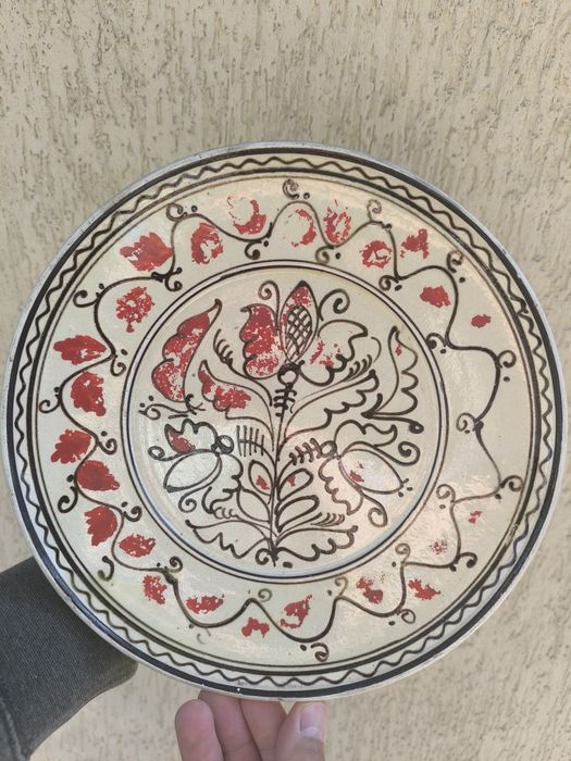 Farfurie tradițională ceramică Korond – artizanat transilvănean, picta