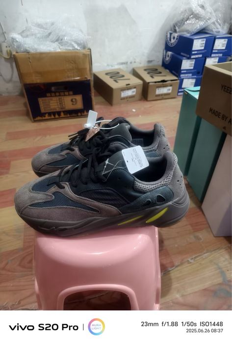 adidas yeezy 750 wave runner