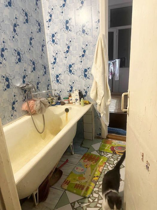 Чиланзар 12 Кв Кизла Оила 1 Хона 2 Хона Килинган Хамма Шароитлари бор