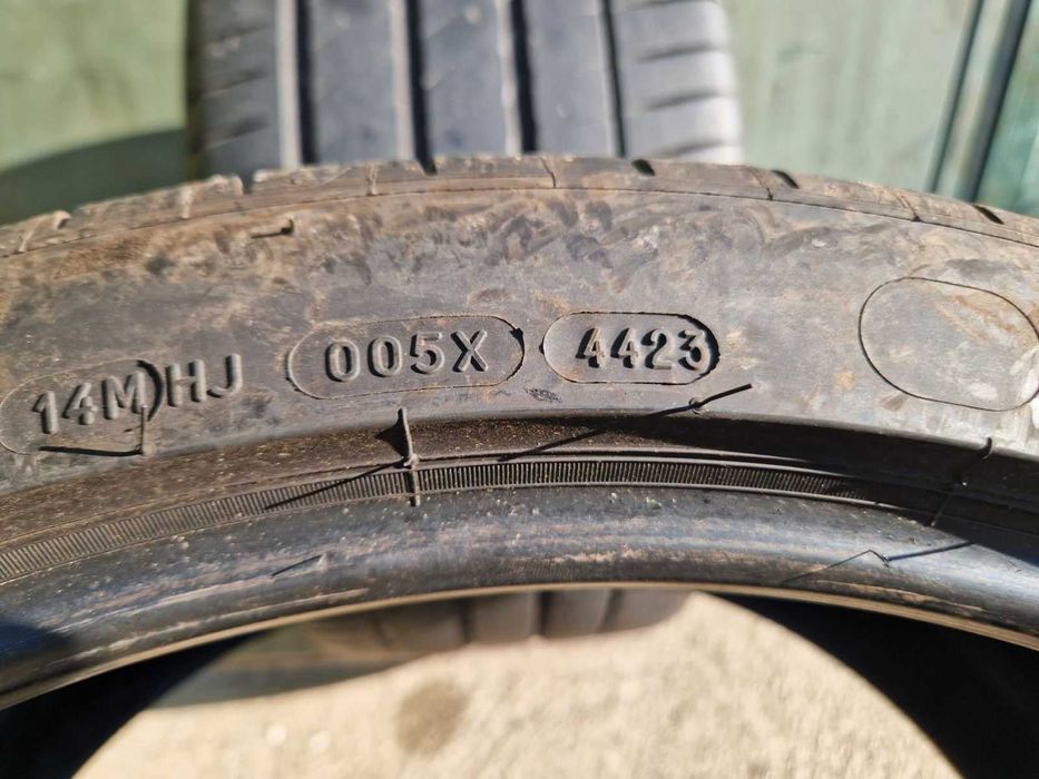 2 Michelin R22 315/30
летни гуми 
DOT4423