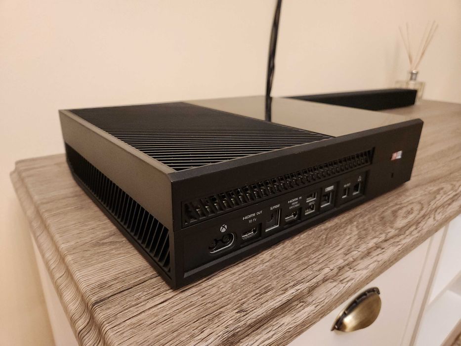 Xbox One 500GB - Complet functional