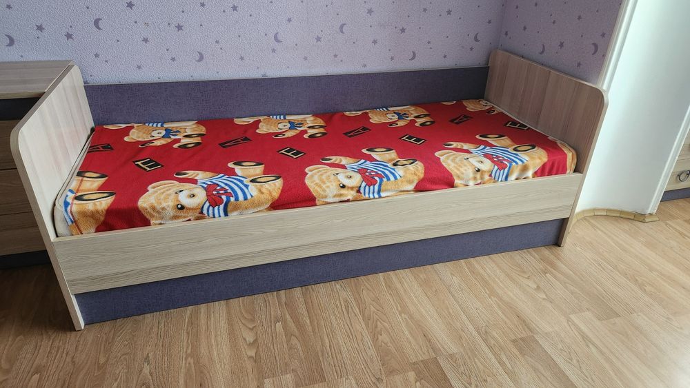 Продам детский, подростковый мебельный гарнитур