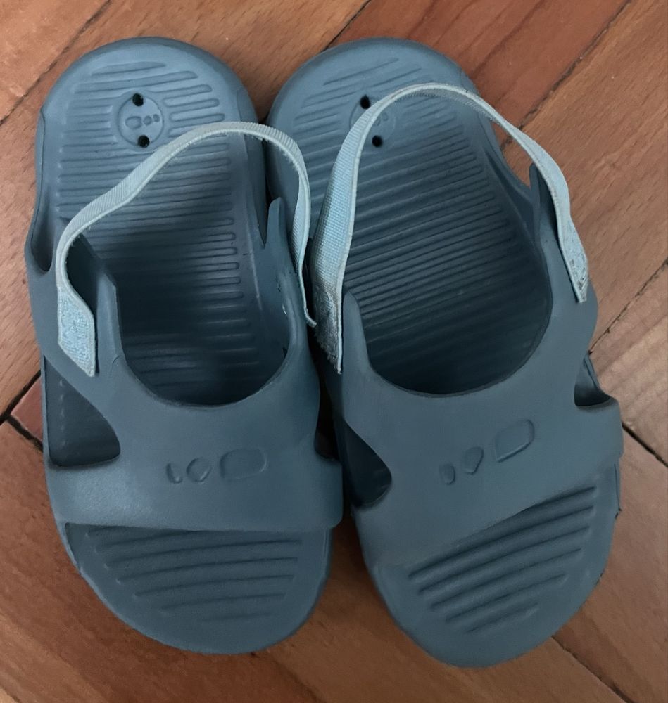 Бебешки сандали Decathlon