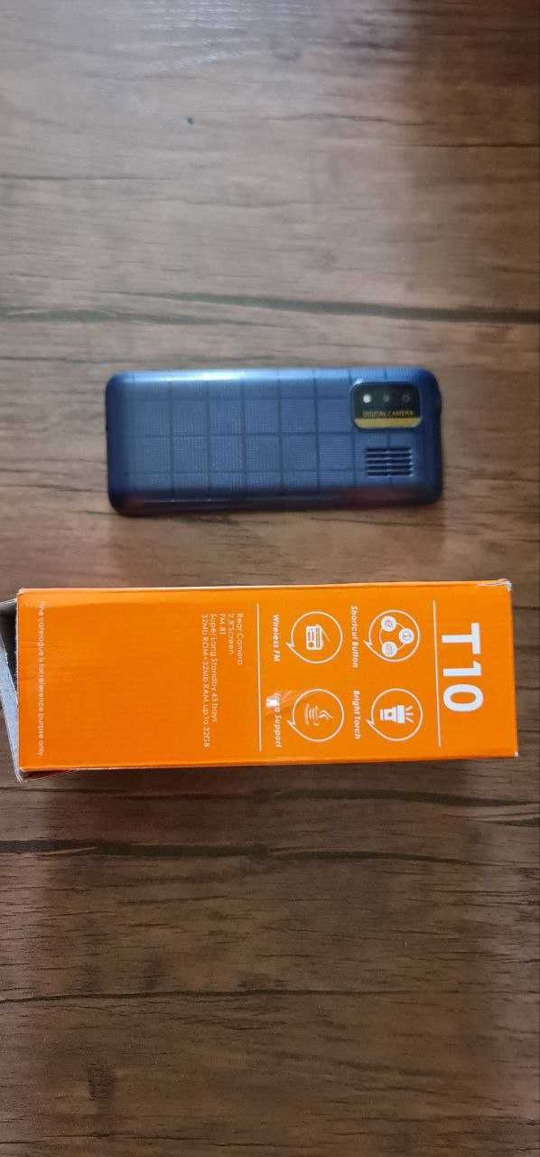 Смартфон H-Mobile T10. Кнопочный телефон.