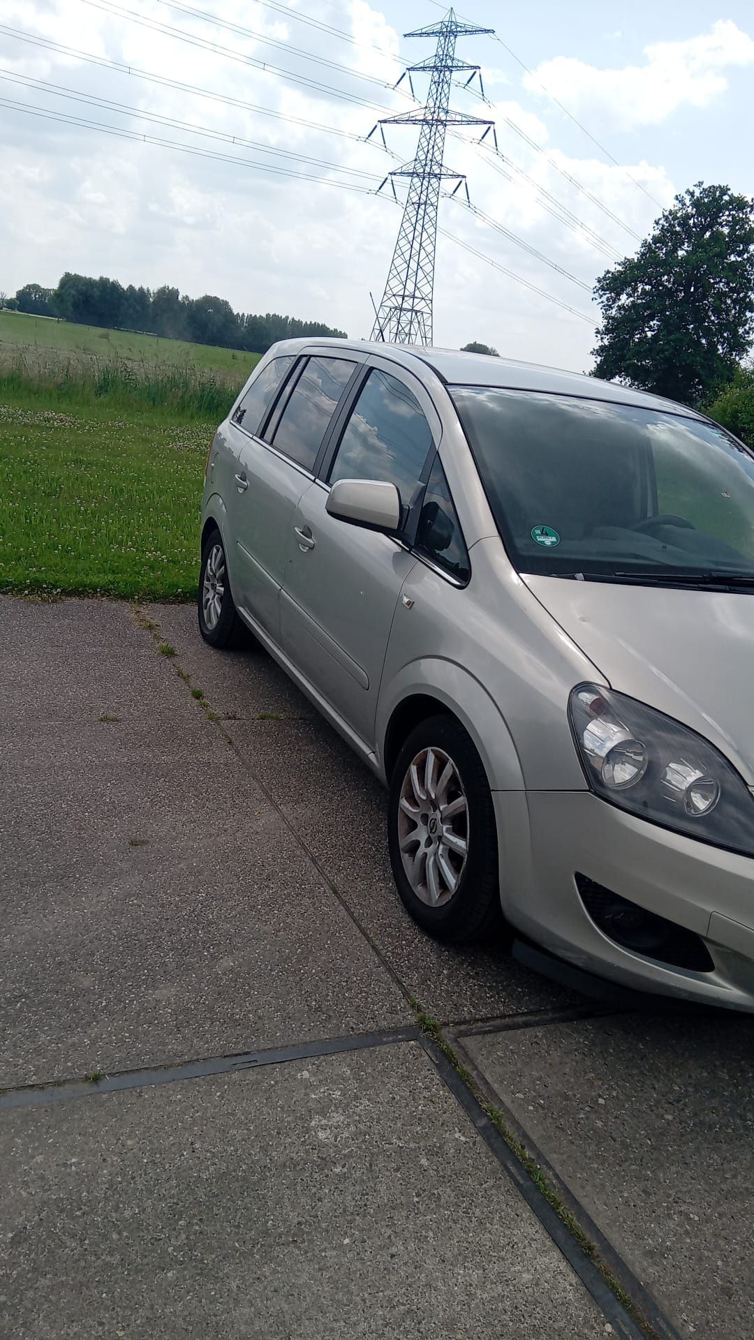 Vand Opel Zafira 1.7 tdi an 2011,7 locuri